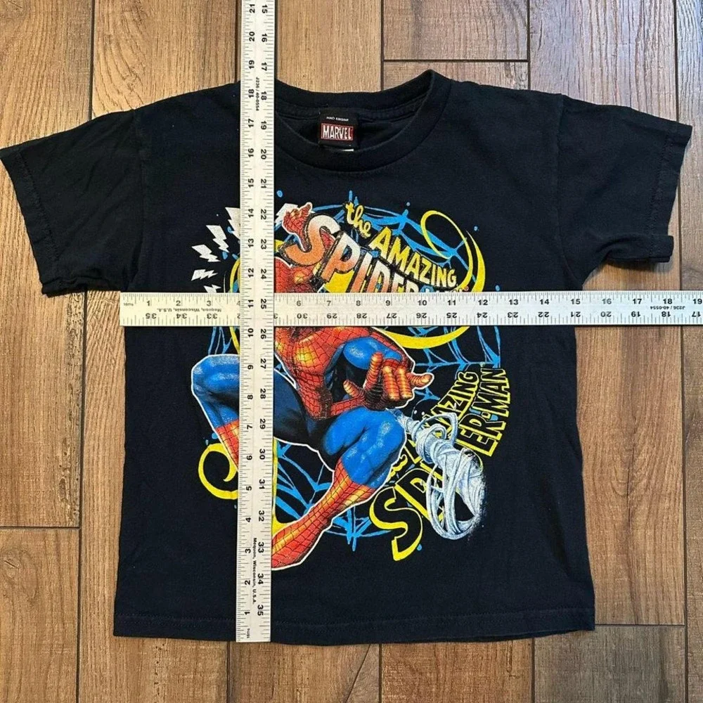 Marvel Spiderman X Mad Engine Black Tee size youth Small‎